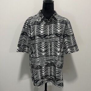 Investments Black & White, Button down, Short sleeve, Blouse, Size Large